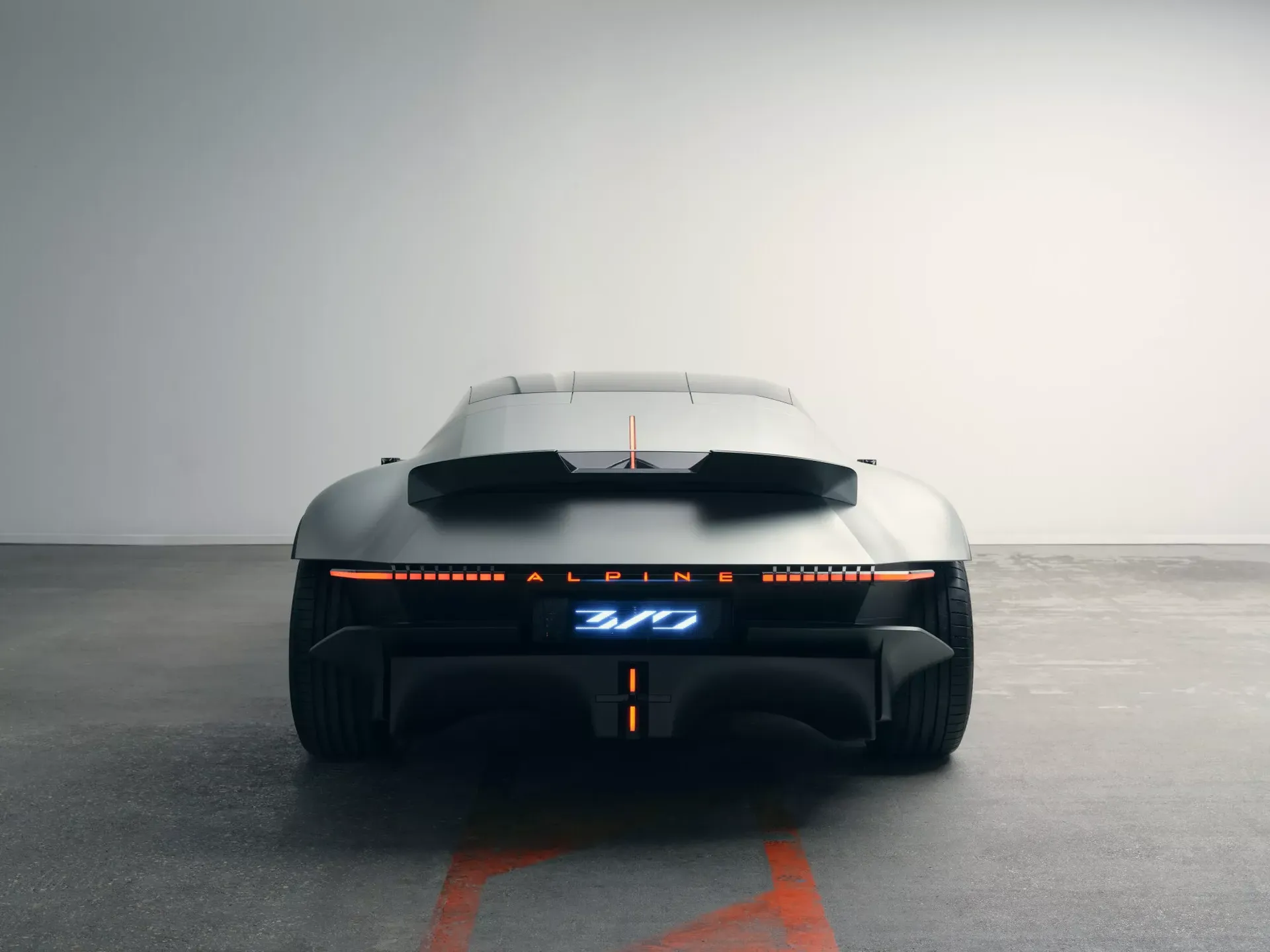 Alpine A310 Vision — tył, studio