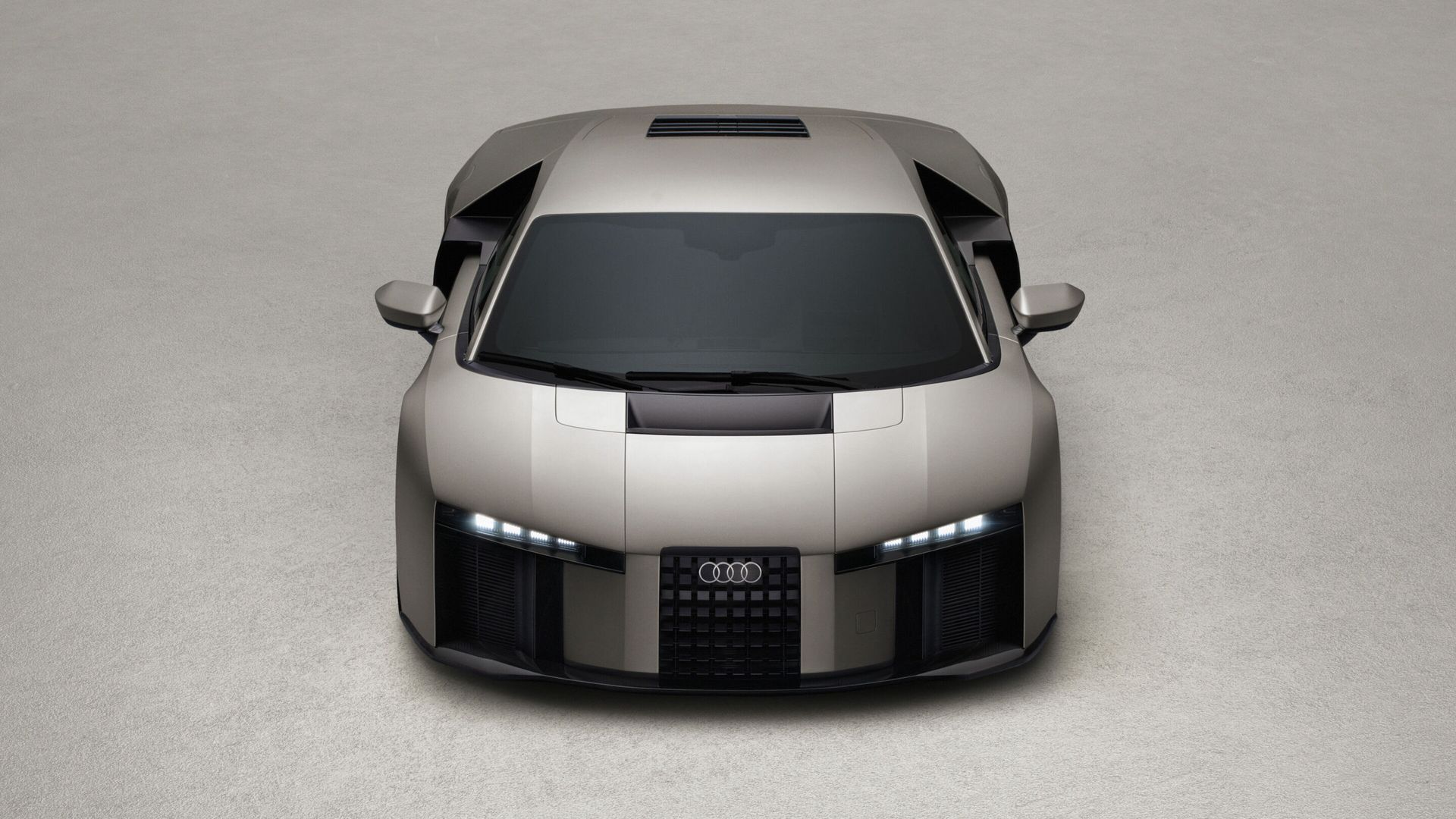 Audi Nuvolari — przód, studyjne ujęcie z góry