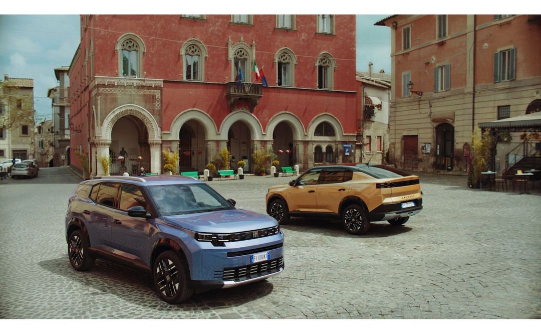 Fiat Grizzly i Grizzly Fastback — przód i tył, oba SUV-y na włoskim rynku miejskim