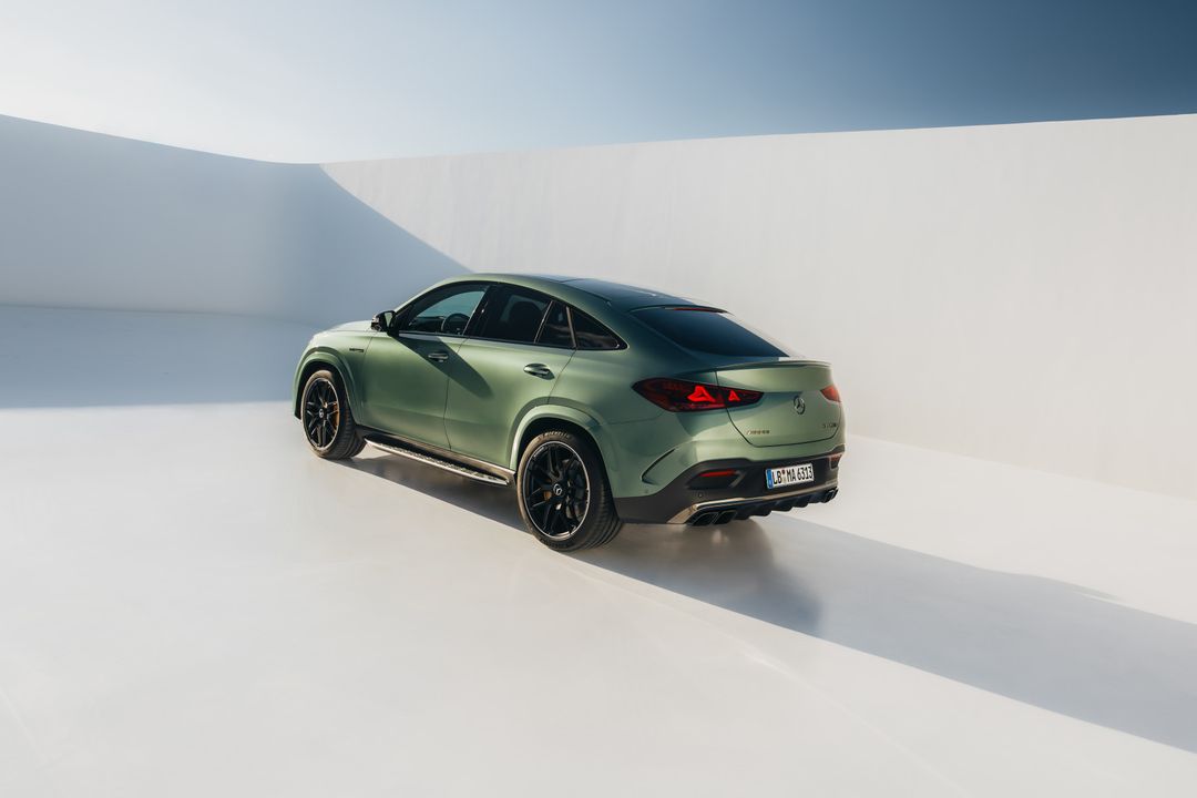 Mercedes-AMG GLE 63 S Coupe — tył 3/4, studyjne zdjęcie statyczne