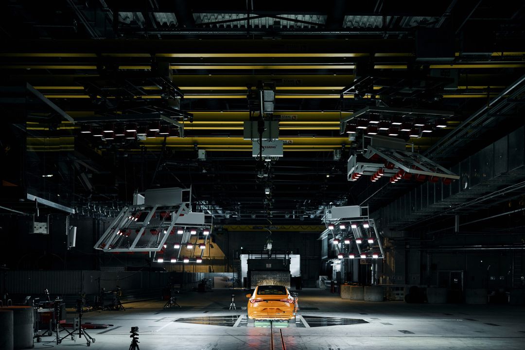 Mercedes CLA — przód w hali testowej
