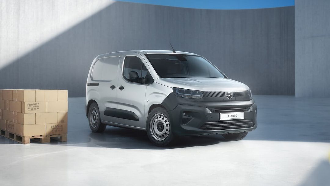 Opel Combo Start — przód, ujęcie 3/4