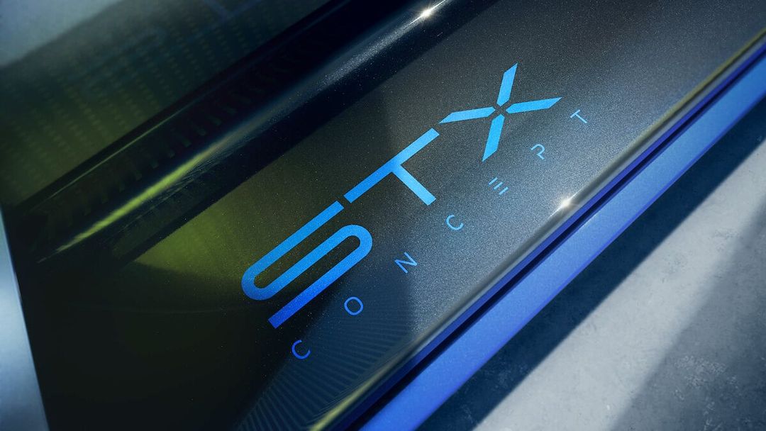 Opel STX Concept — detal nazwy STX Concept
