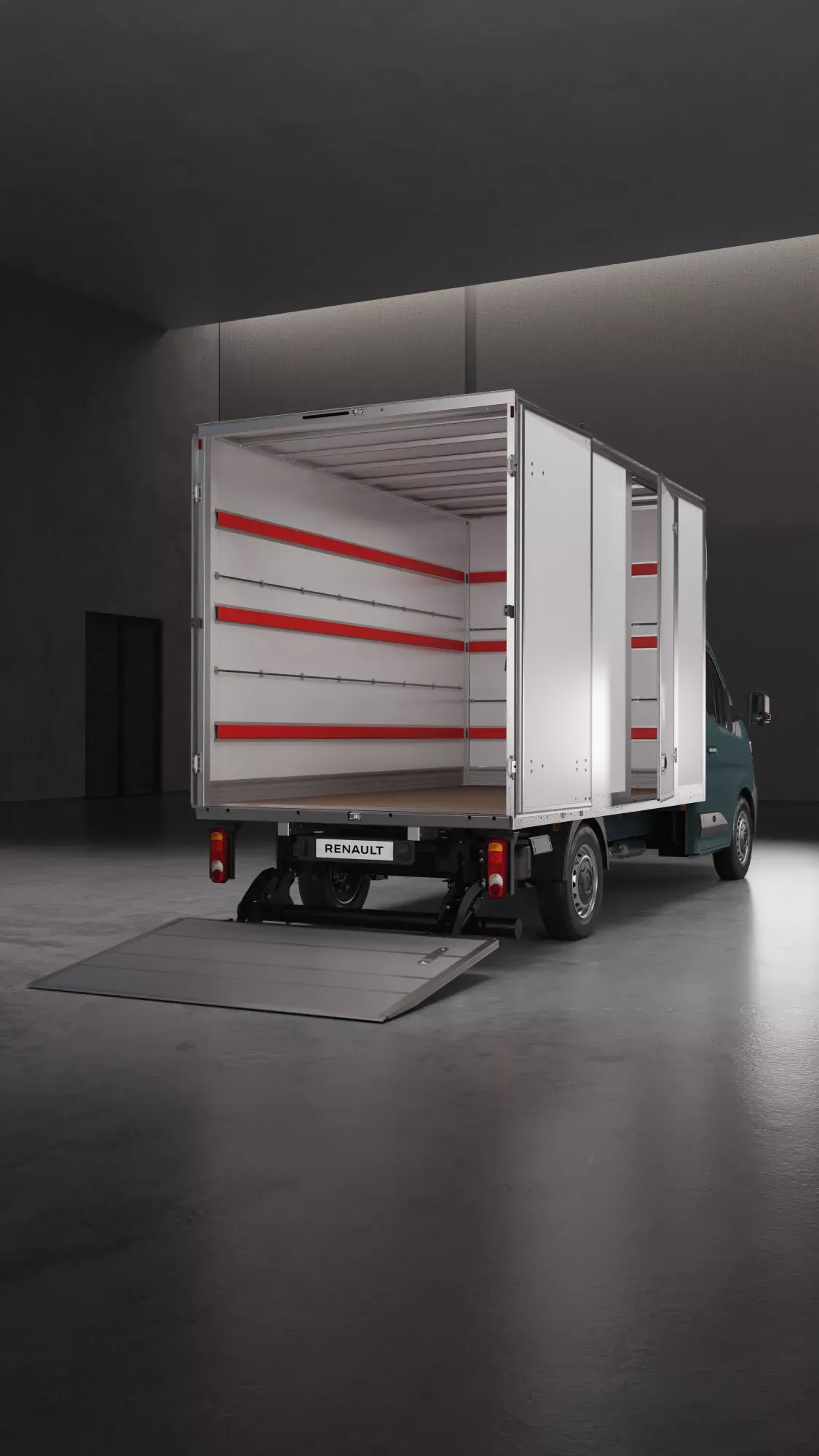Renault Master z zabudową kontenerową — tył, opuszczona winda załadowcza i widok wnętrza skrzyni