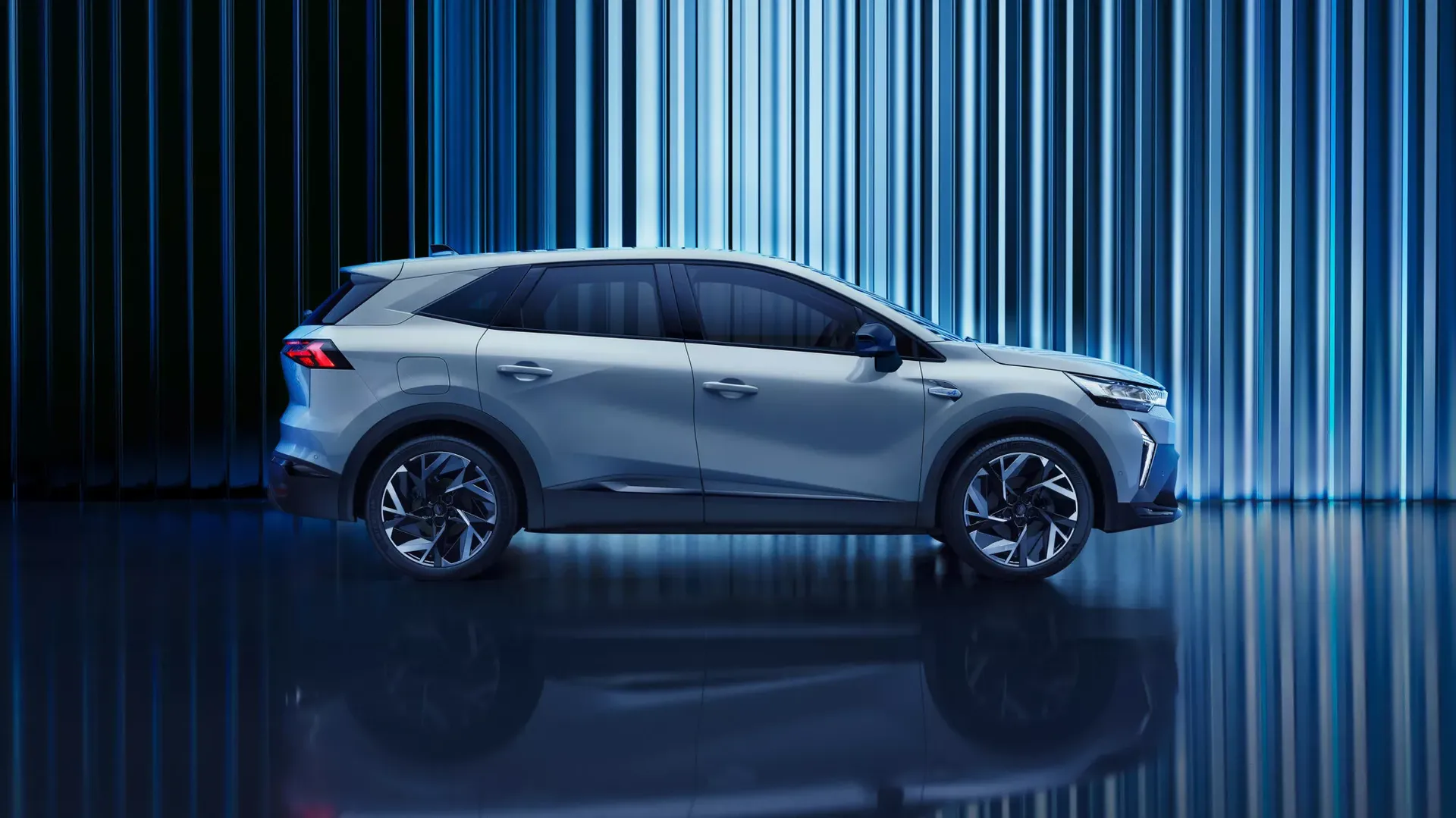 Renault Symbioz Eco-G 120 — detal, oznaczenie wersji i wlew LPG